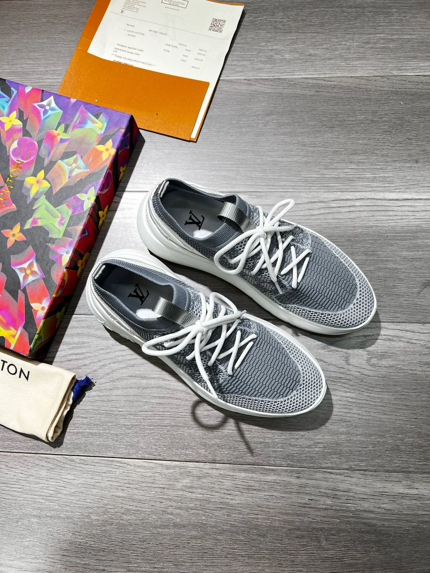 Ex-factory price: 460💰◾️▫️Lv~ Brand new low-cut men’s socks and shoes👟, made of special elastic knitted fabric consistent with the high-end original version, thickened and thickened to ensure multi-season practicality and wrinkle resistance, and will never deform or become loose after repeated stretching! It feels light and comfortable on your feet! Four colors available, Size: 38-45 (45 is custom-made and cannot be returned or exchanged)